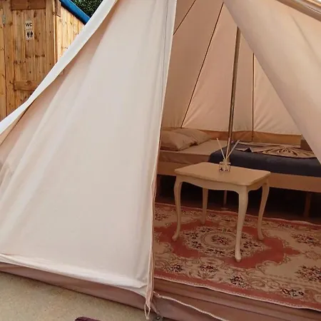 Glamping Kulmi ラグジュアリーテント *